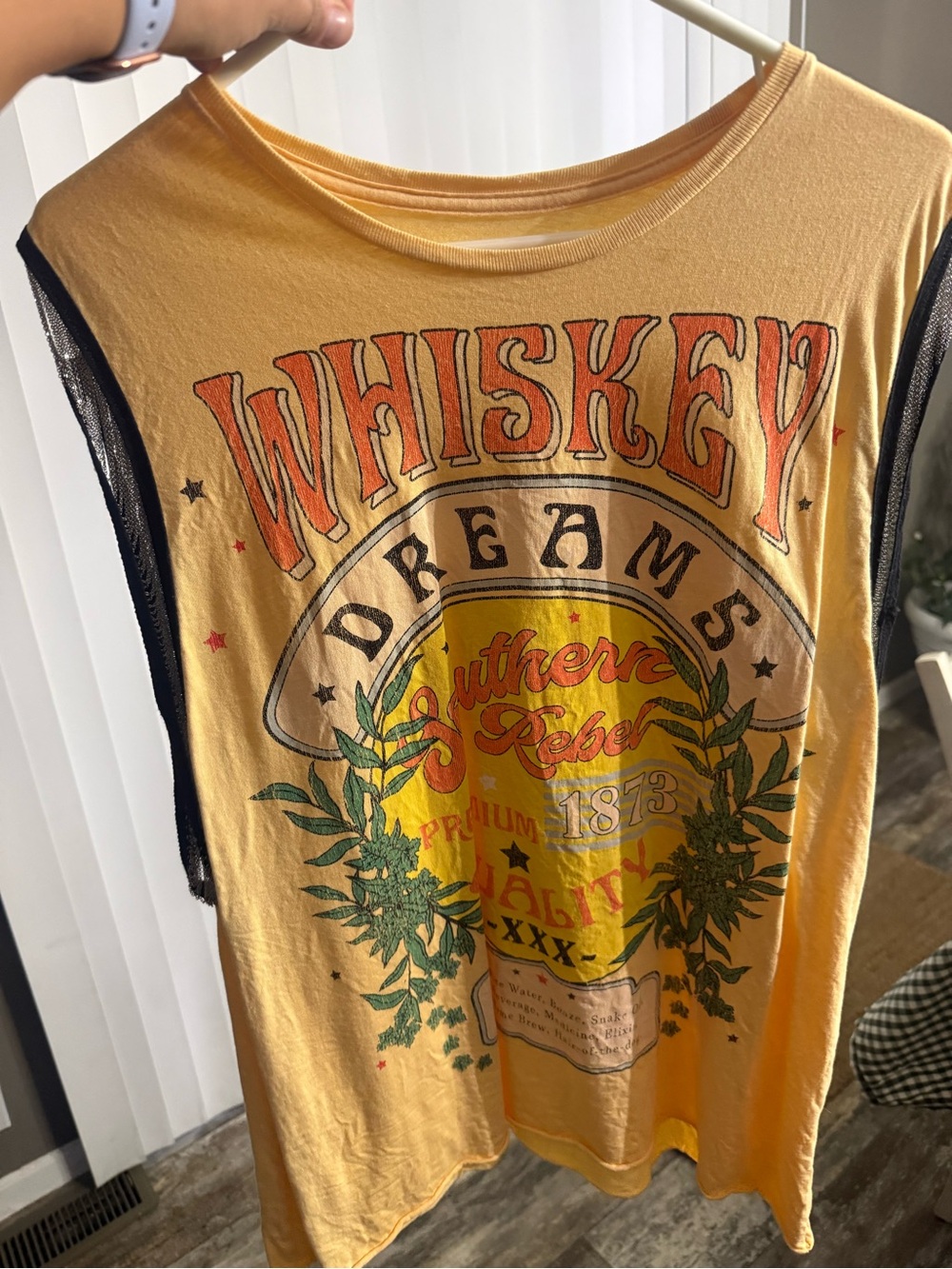 Buckle top